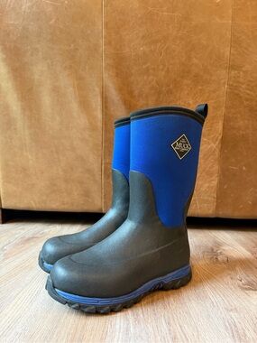 The Original Muck Boot Company Classic Mid-Calf Boots - Blue and Black